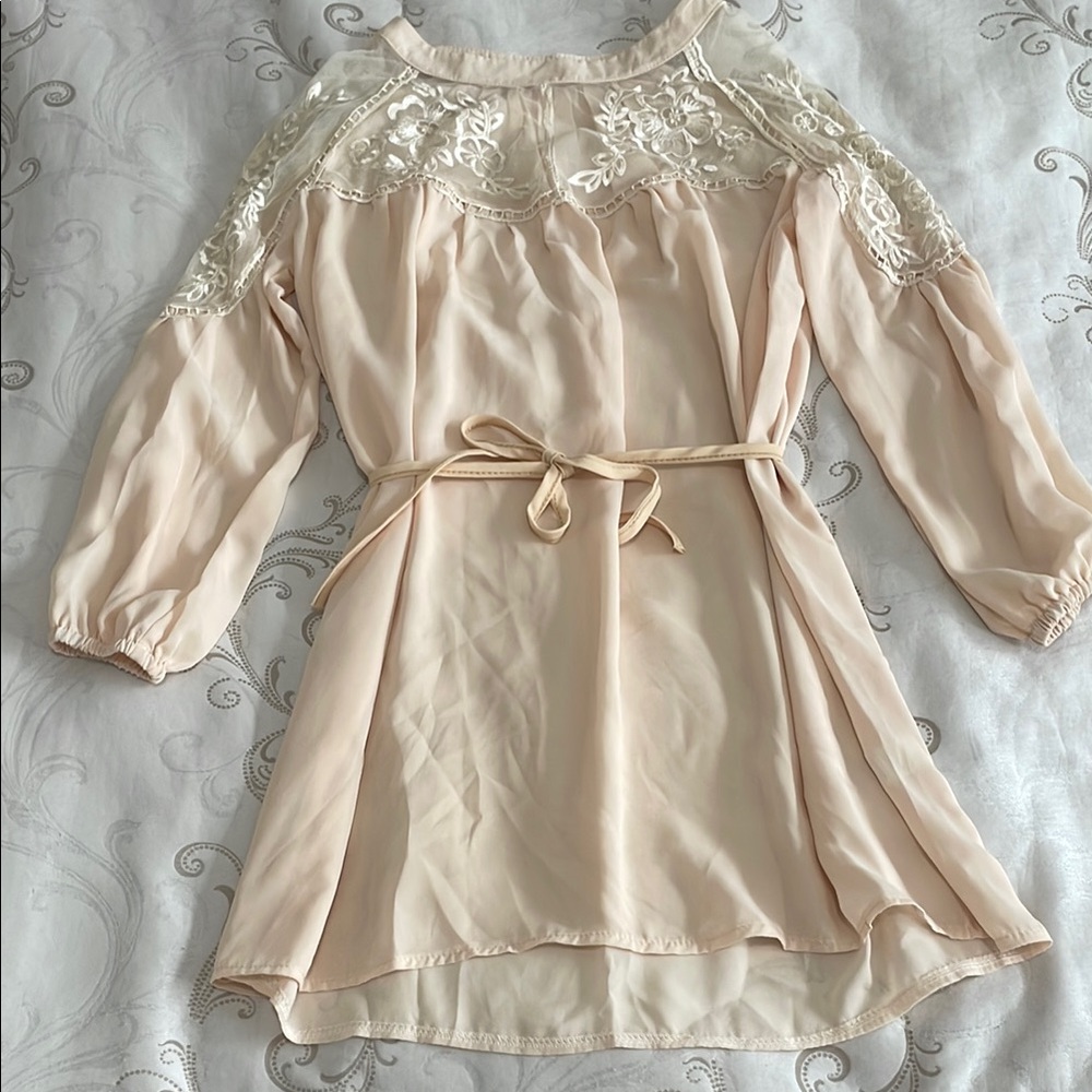 Elegant Cream Mini Dress with Lace Details